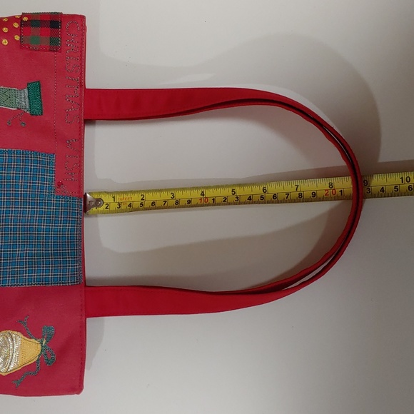 Bueno Christmas Shoulder Bag - Picture 10 of 15